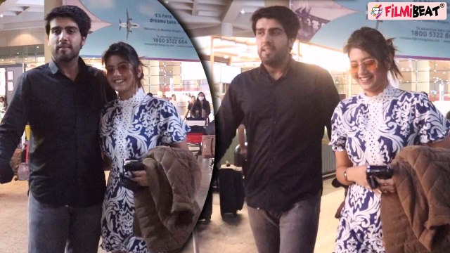 Anjali Arora gets Clicked with Bf Akash Sansanwal at Mumbai Airport | FilmiBeat
