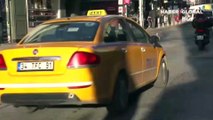İstanbul’da taksiciye dayak kamerada! Gasp oyununu polis bozdu