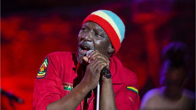 VOICI : Alpha Blondy : que devient l'interprète d'Opération coup de poing ?