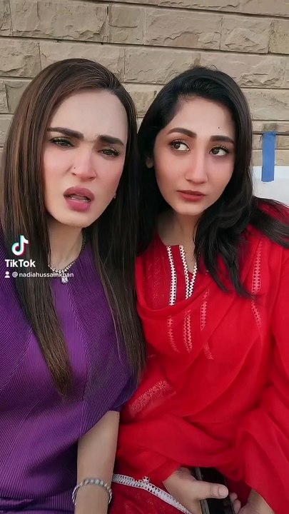 'It's not easy to be a girl': Nadia Hussain, Pari Hashmi's hilarious video goes viral