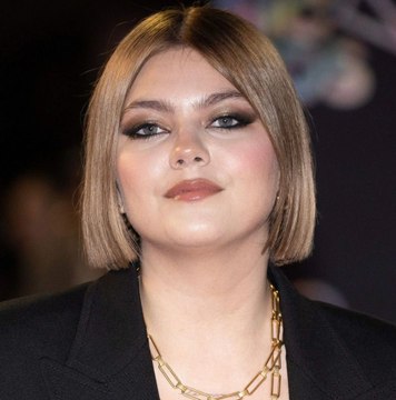 Harcèlement, critiques, troubles alimentaires : Louane partage une lettre poignante