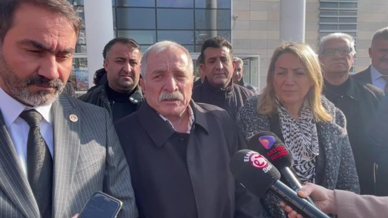 Elazığ'da, CHP'li Eski Sivrice Belediye Başkanı, Depremin Ardından Kentsel Dönüşüm İhalesini Kazanan İki Firma Hakkında Suç Duyurusunda Bulundu
