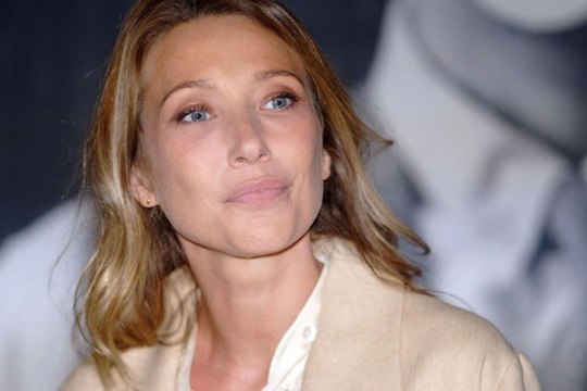 Laura Smet : l’actrice révèle un cliché inédit avec Johnny Hallyday et Nathalie Baye