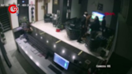 Manisa'da otelde silahlı kavga: 4 yaralı