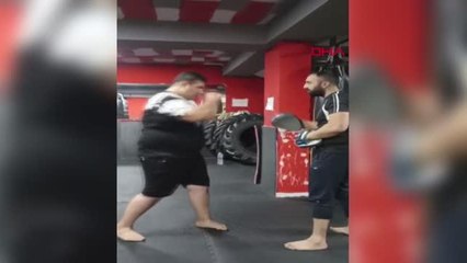 Manisalı Nuh "Askere gidemezsin" lafına içerledi, sonrasında olanlar göz yaşarttı