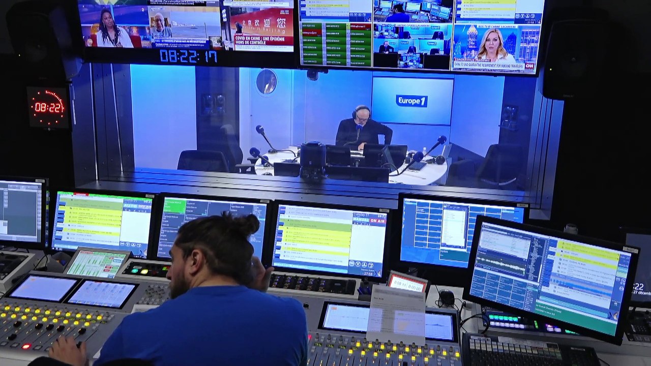 Guerre en Ukraine : pour Stéphane Courtois, «Poutine s'est trompé car il s'est fait tromper»