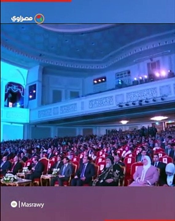 "إيه الدعاء اللي بتدعيه كل يوم؟".. سؤال طفل من ذوي الهمم والرئيس السيسي يجيب