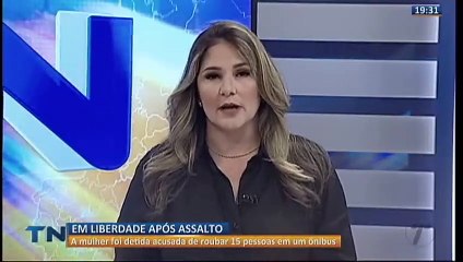 Mulher detida após assalto a ônibus é liberada