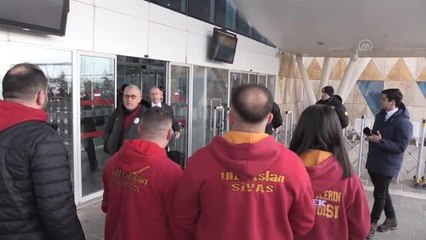 Galatasaray kafilesi, Sivas'a geldi