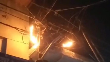 हाथरस: शॉर्ट सर्किट से लगी आग, मची अफरा-तफरी
