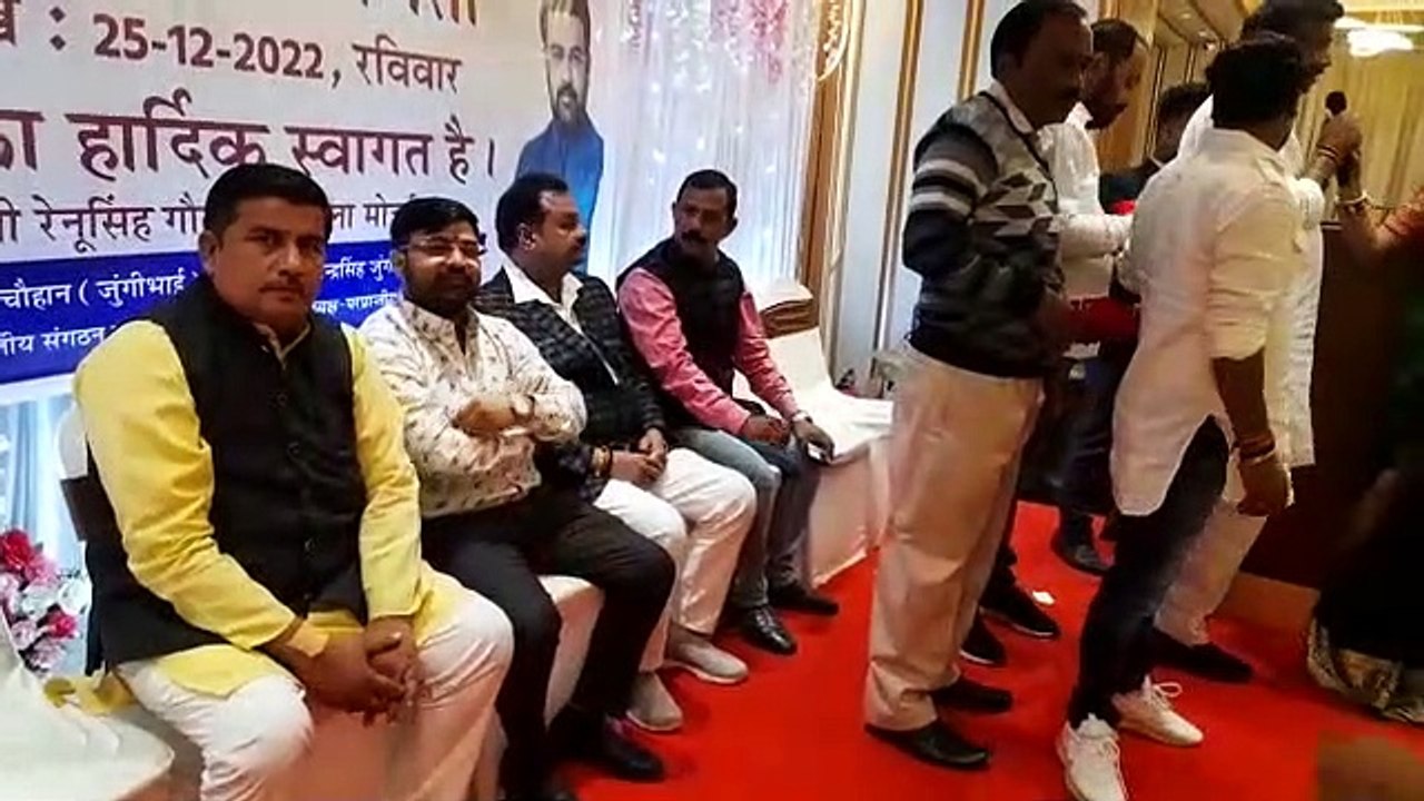 VIDEO: मेहंदी रचाने वाली प्रतिभागियों की हौसला अफजाई