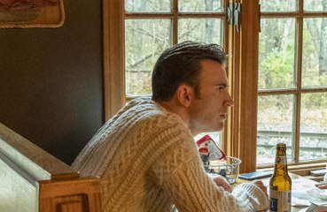 Daniel Craig says he couldn't understand fuss over Chris Evans' jumper in Knives Out
