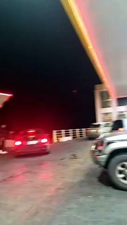طوابير على محطات المحروقات