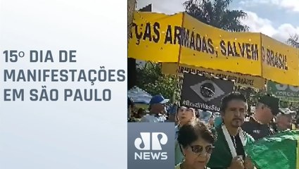 Manifestantes seguem concentrados em frente ao QG do Comando Militar do Sudeste, em SP