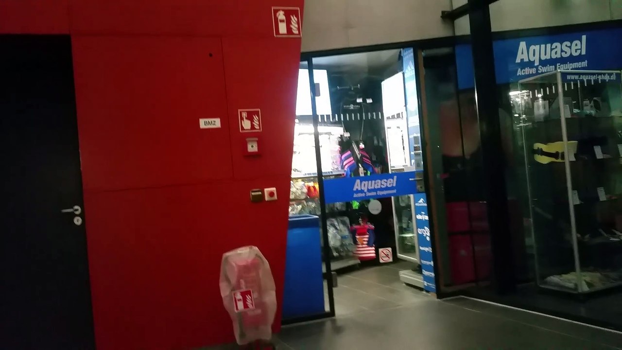 Freibad Eingangshalle 2