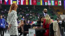 Iranian woman plays chess tournament without hijab