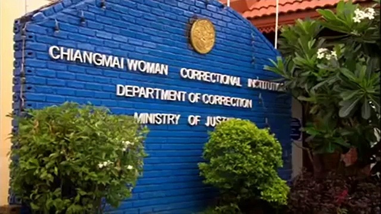 An Idiot Abroad - Se2 - Ep03 HD Watch HD Deutsch