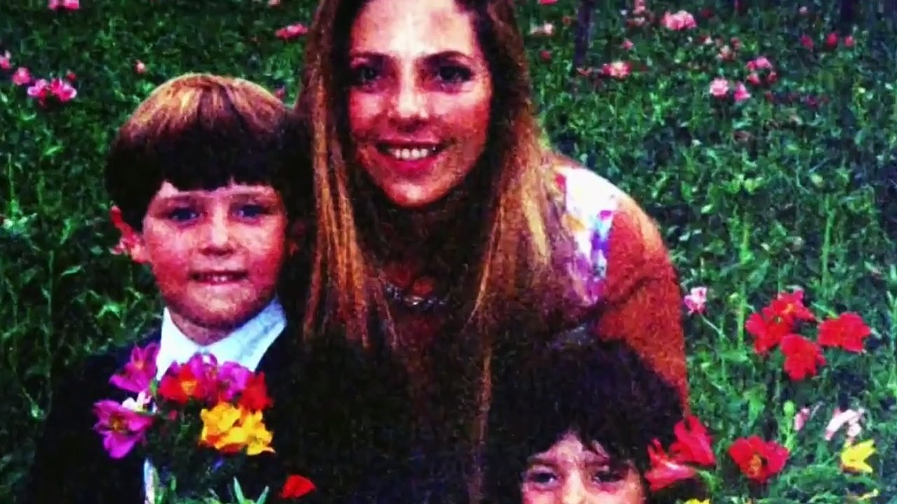 Extinct or Alive - Se2 - Ep03 - The Legendary Cape Lion HD Watch HD Deutsch