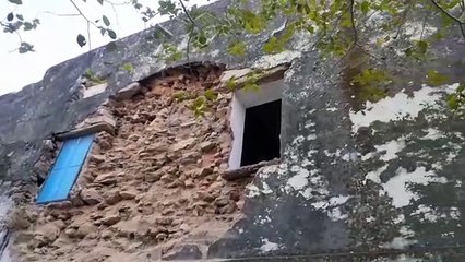 स्कूल की दीवार ढही, शीतकालीन अवकाश होने से बड़ा हादसा टला
