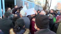 Ankara'da EYT'li vatandaşlar SGK Müdürlükleri önünde kuyruk oluşturdu