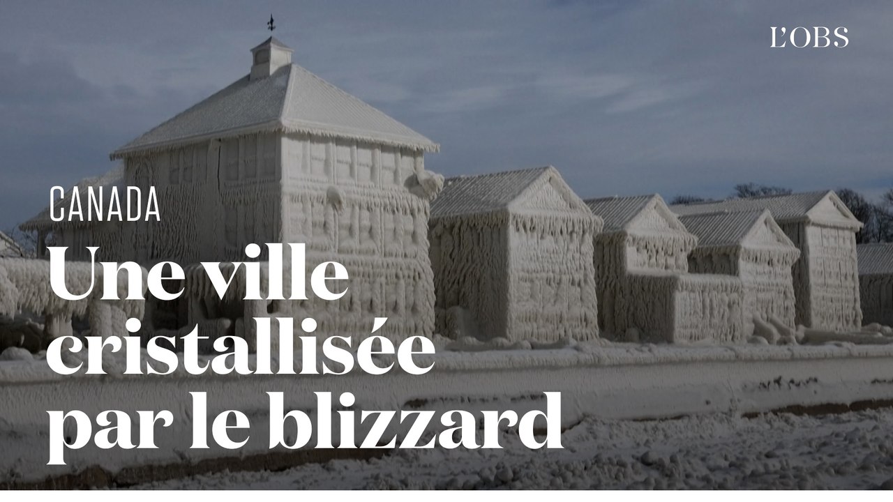 Au Canada, le blizzard couvre de glace les maisons de Crystal Beach