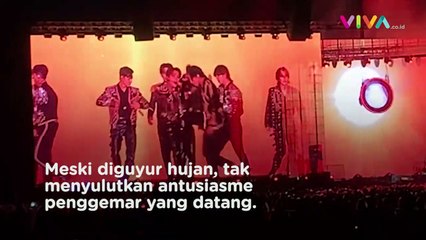 Konser Diguyur Hujan, Member SEVENTEEN Ikut Basah-basahan