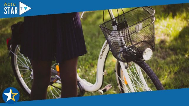 Ces 4 mini jupes plissées sont un must-have