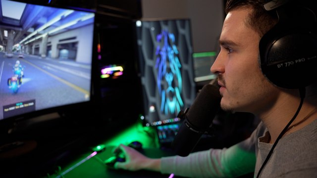 «Arrête-toi ou on va te taser !» : ils s’entraînent à devenir policier sur le «GTA» français