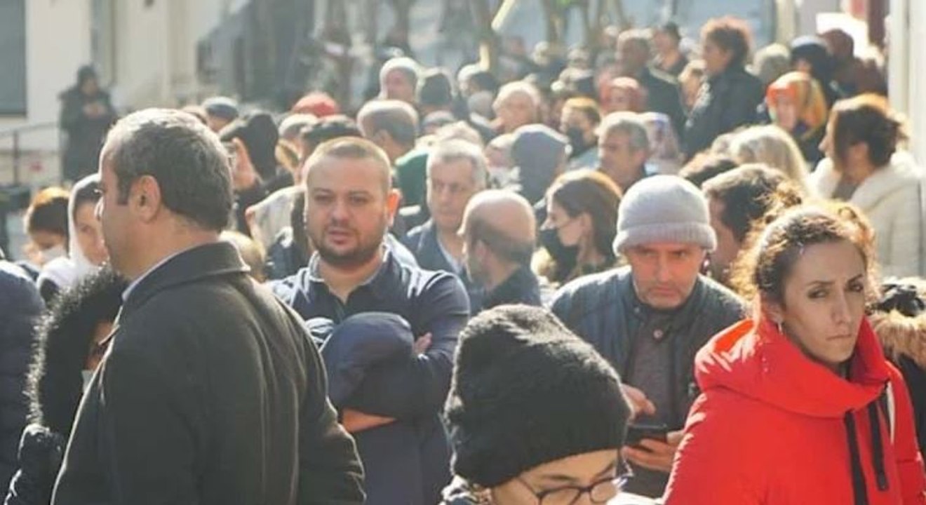 EYT kuyruğunda isyan: Seçim yatırımı başka bir şey değil