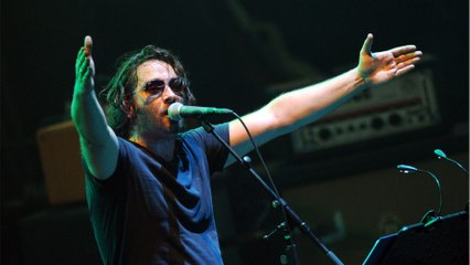 VOICI - Damien Saez «endetté" depuis 15 ans : le chanteur transparent sur sa situation financière