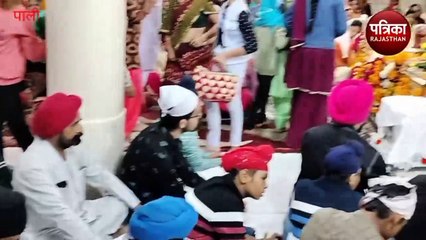 VIDEO : गुरु को शीश नवाकर की अरदास