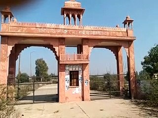 video: अनदेखी का दंश झेल रही मटर मंडी