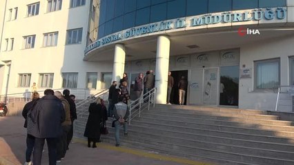 Çanakkale'de SGK önünde EYT kuyruğu