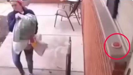 Evinin önünde her gün gizemli bir kurabiye bulan kadın, güvenlik kamerasını izlediğinde şok oldu