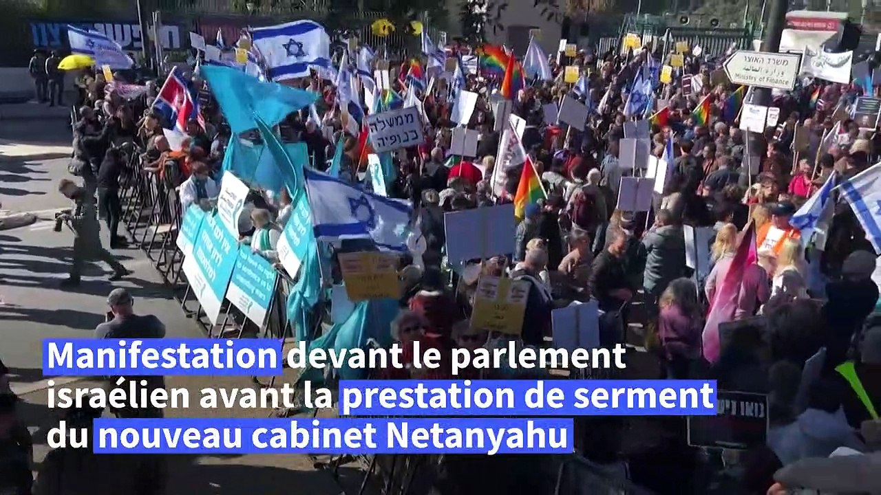 Des militants israéliens protestent contre le gouvernement de Netanyahu