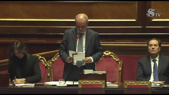 Schillaci: fino 30 aprile obbligo mascherine in strutture sanità