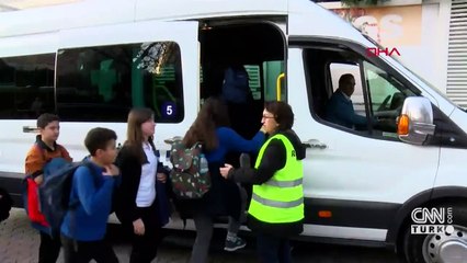 İstanbul'da okul servis ücretlerine zam: Veliler tepkili, şoförler "yetersiz" diyor
