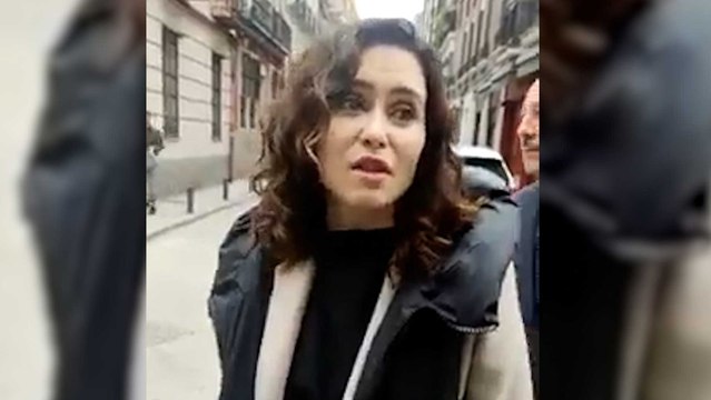 El taxista que ha increpado a Ayuso es de Podemos y presume de fotos con Iglesias