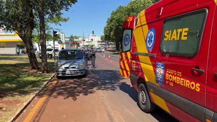 Adolescente fica ferido após colidir de patinete contra um veículo