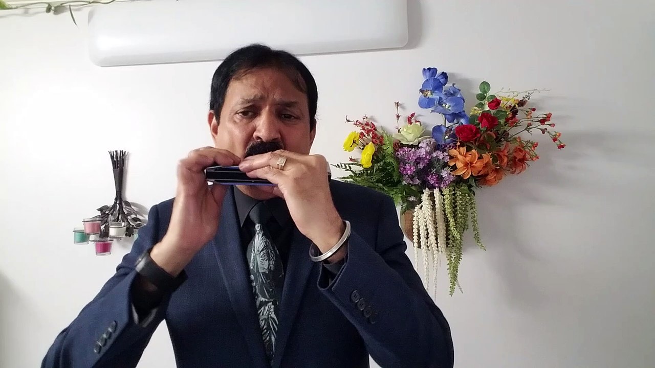 Bachpan Ke Din Bhula Na Dena-Film Deedar 1951-Vintage Song on Harmonica Live Performance by Mukund Kamdar
