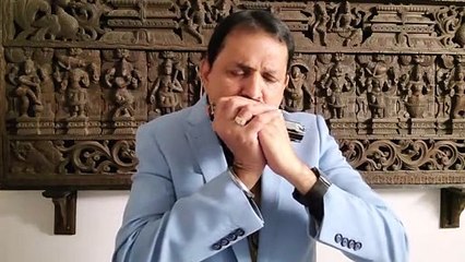 Bada Natkhat Hai Re Krishna Kanhaiya-Film Amar Prem 1972 on Harmonica Live Performance by Mukund Kamdar