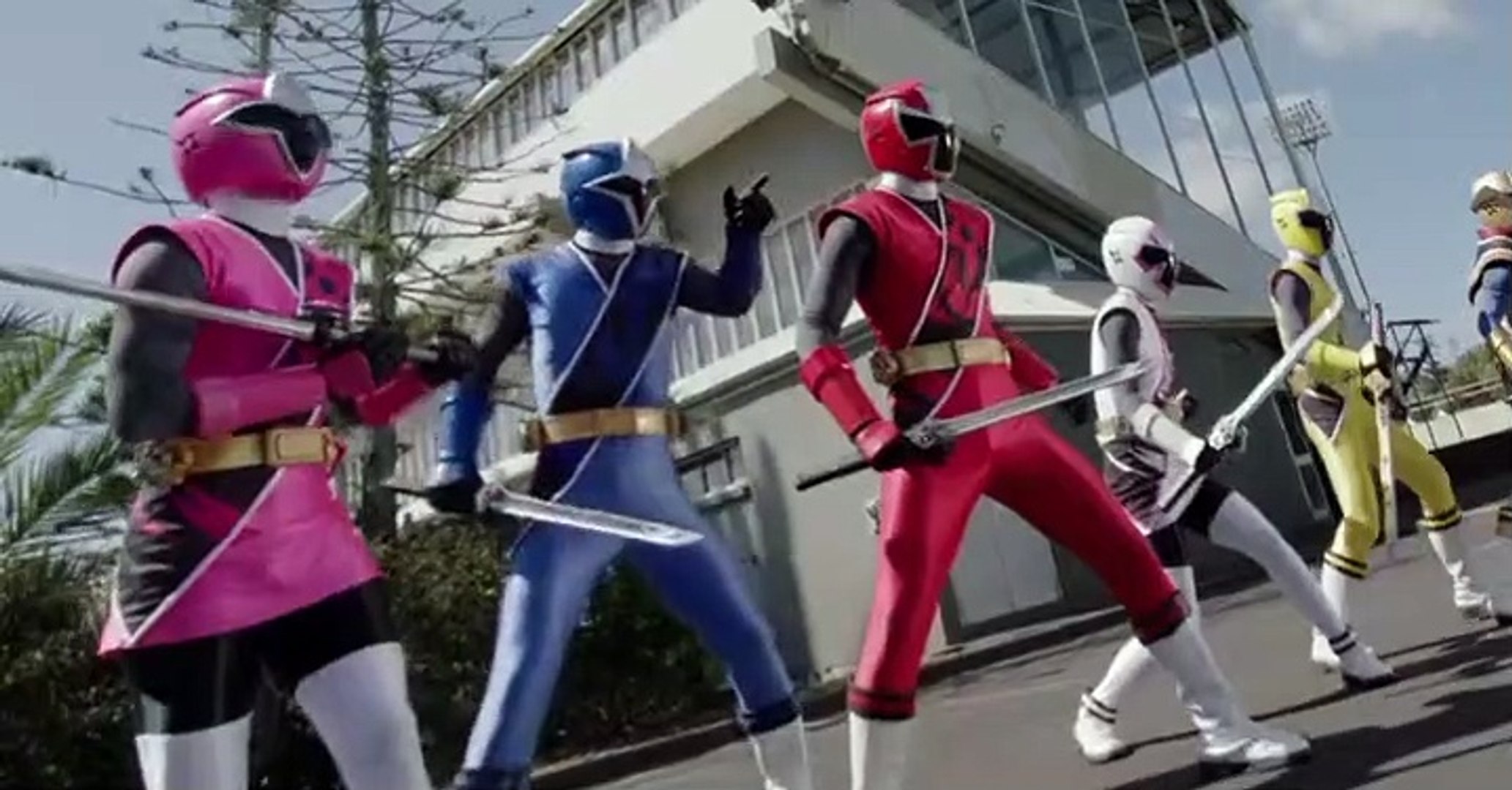 Sarah coloca os Ranger em apuros no episódio sete de Ninja Steel