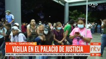 Vigilia en el Palacio de Justicia exigiendo la liberación de Camacho