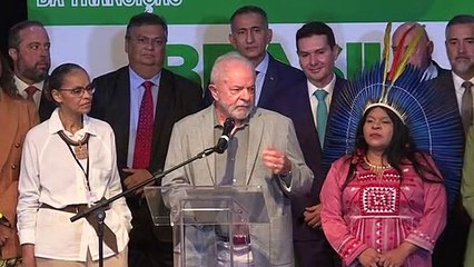 Lula completa gabinete com mulheres em ministérios chaves