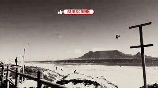 Blouberg beach in black & white - Table Mountain