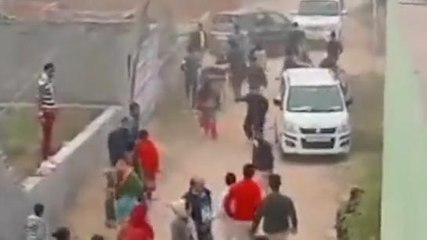 गौतमबुद्ध नगर: अतिक्रमण हटाने पहुंची प्रशासन की टीम पर पथराव, केस दर्ज