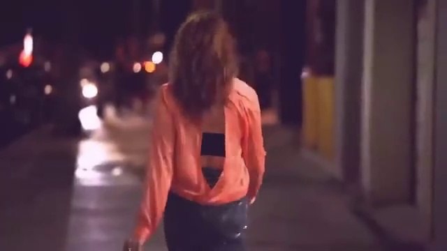 Ladki ko apni yaad kaise dilaye- - Psychological Tricks to Attract Girls - How to impress a Girl