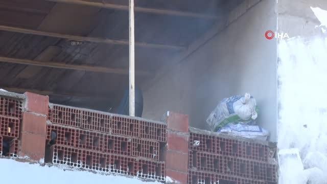Yangına uykuda yakalandı, balkonda itfaiyeyi görünce şaşkına döndü