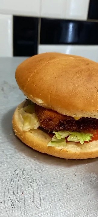 Hamburger #foodlover  #foodies #foodie #food #2022 #france #humburger #hamburgers #hamburgersteak #hamburgersauce #cheeseburger #cheeseburgers  #cheese #cheeselover (6)