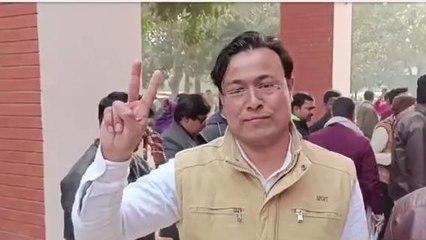 भागलपुर: नगर निगम में पूर्व विधायक के बेटे को गुलाम हैदर ने हराया